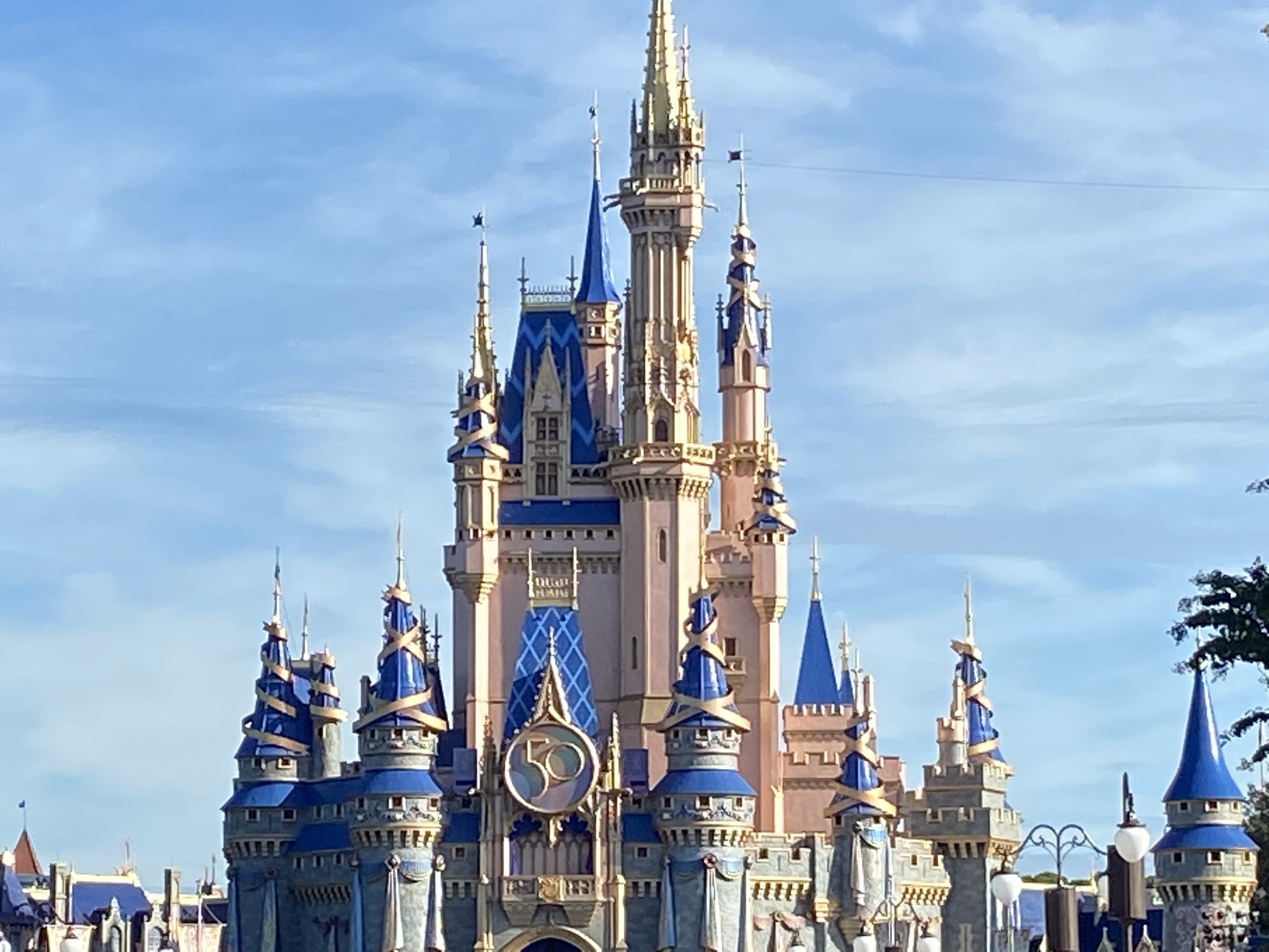 Cinderella Castle under a blue sky